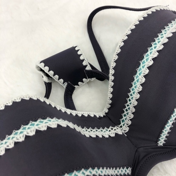 Shade & Shore Women's 34D Gray and Turquoise Top - Picture 3 of 16